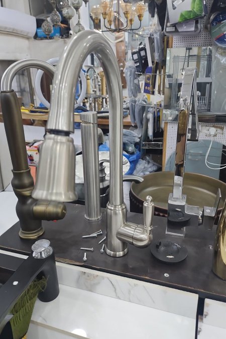 حنفية مطبخ ستانلس ستيل برأس متحرّك